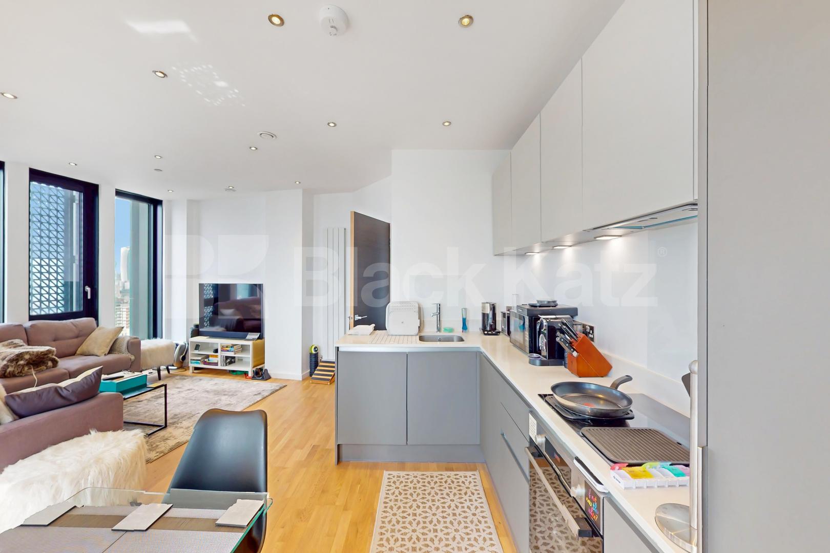 Stylish & contemporary & boasting 830 Sq. Ft. of living & entertaining space The Ceramic Building - Newington Causeway , Borough